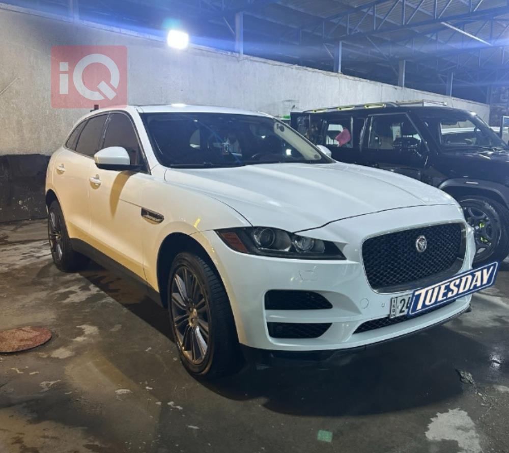 جاگوار F-Pace